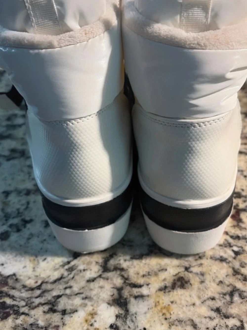 JUICY COUTURE♦️VERONICA PUFFER BOOT